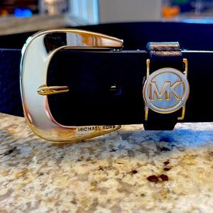 Women's leather belt